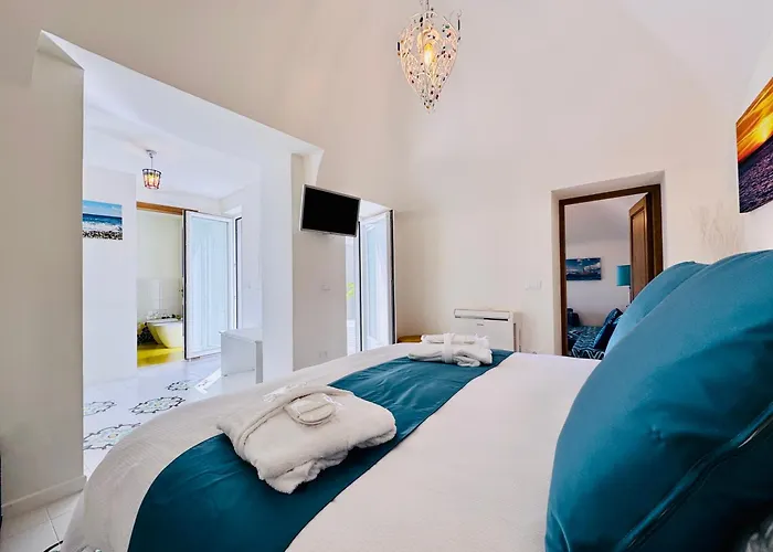 Yourhome - White House Gio